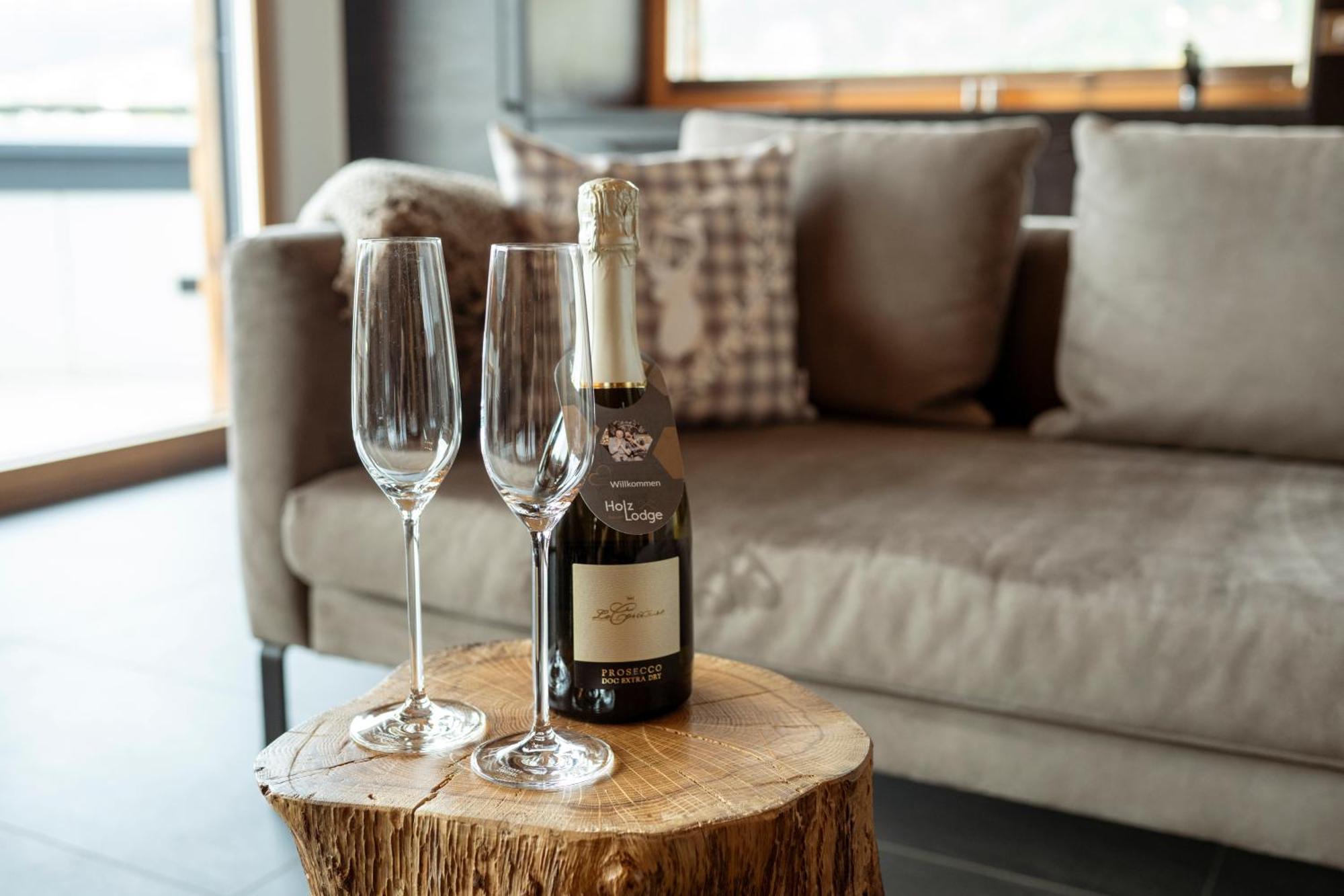 Holzlodge Deluxe Радщат Екстериор снимка